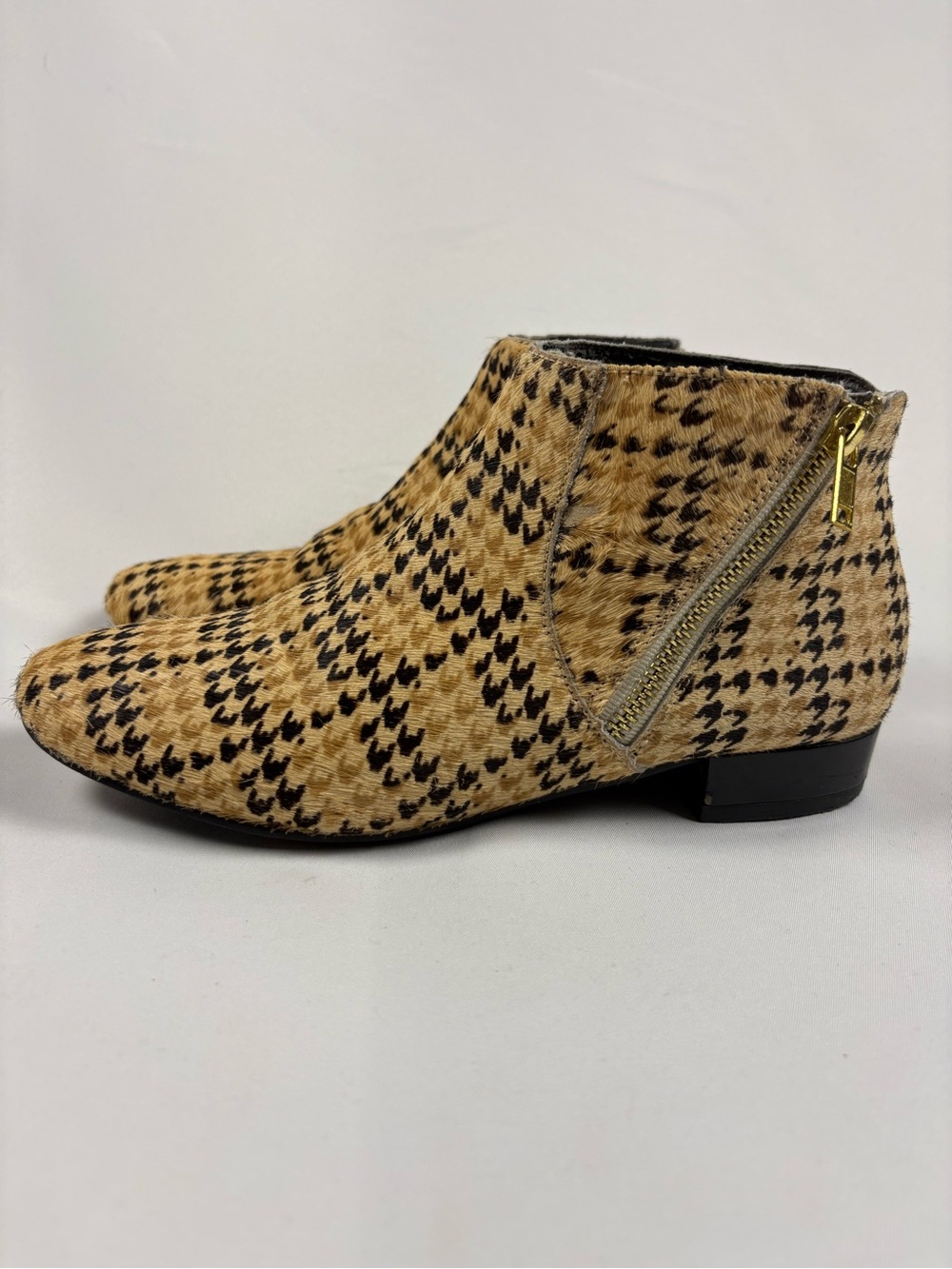 Very Volatile Pony Hair Houndstooth Ankle Boots Sz 6.5 Indie Sleaze - Picture 7 of 11